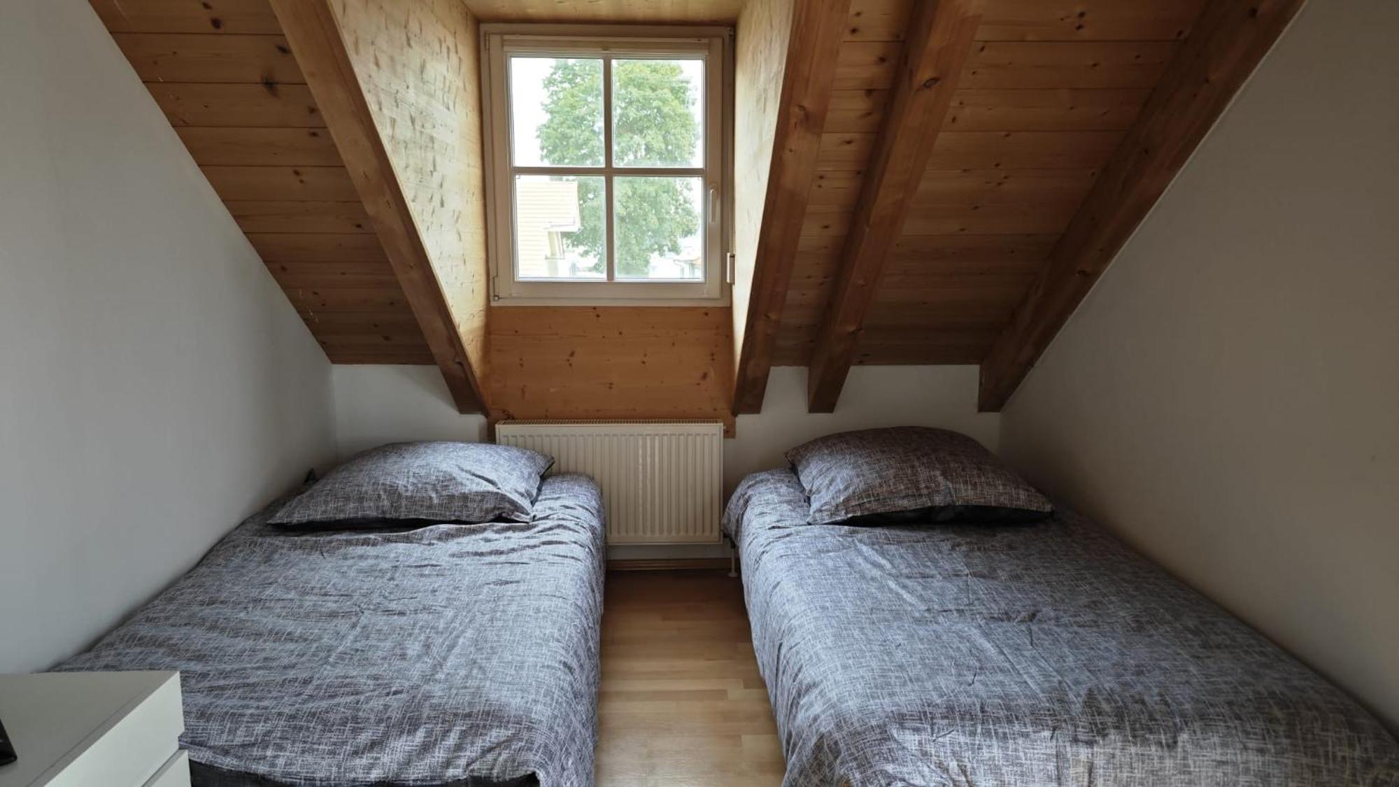 Ferienhaus Weilheim Mit Garten Spiel Und Spass เวลไฮม์ อิน โอเบอร์บาเยิร์น ภายนอก รูปภาพ